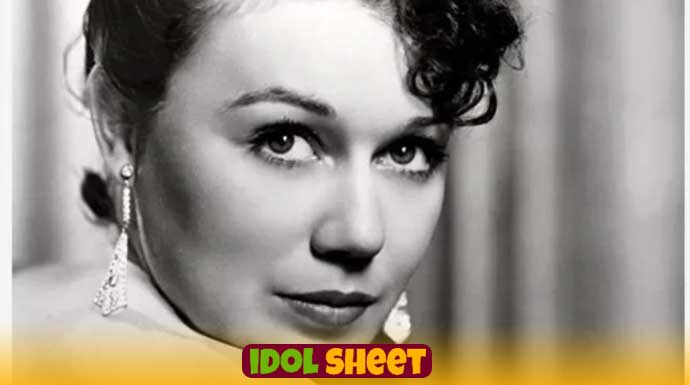 Holly Mcintire Net Worth – Age, Height, Career, Wiki & Biography Holly Mcintire Net Worth