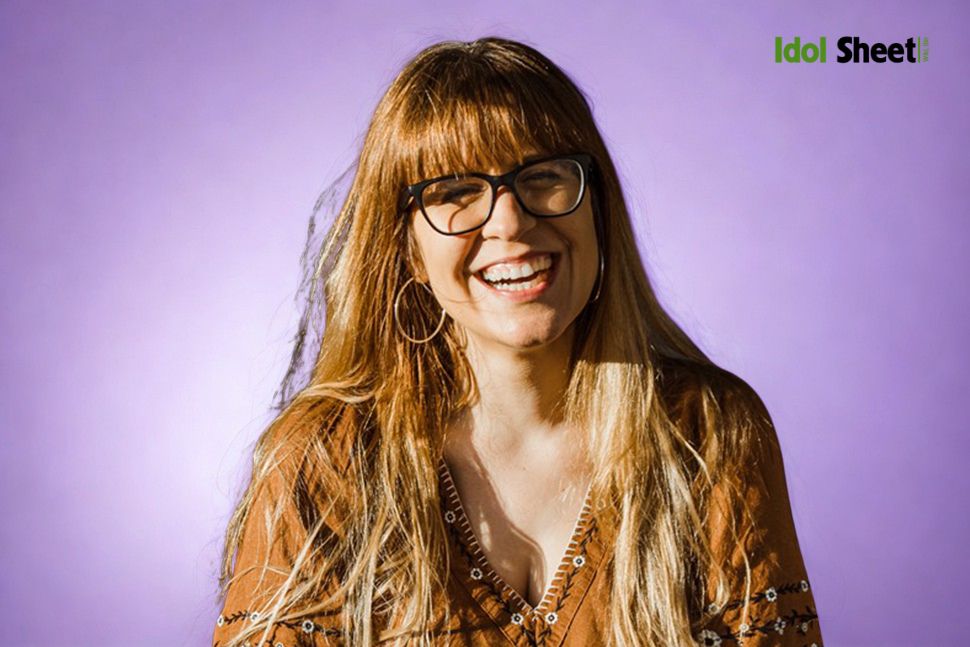 Ali Hazelwood Net Worth – Age, Height, Wiki, Biography & Facts Ali Hazelwood Net Worth and Biography