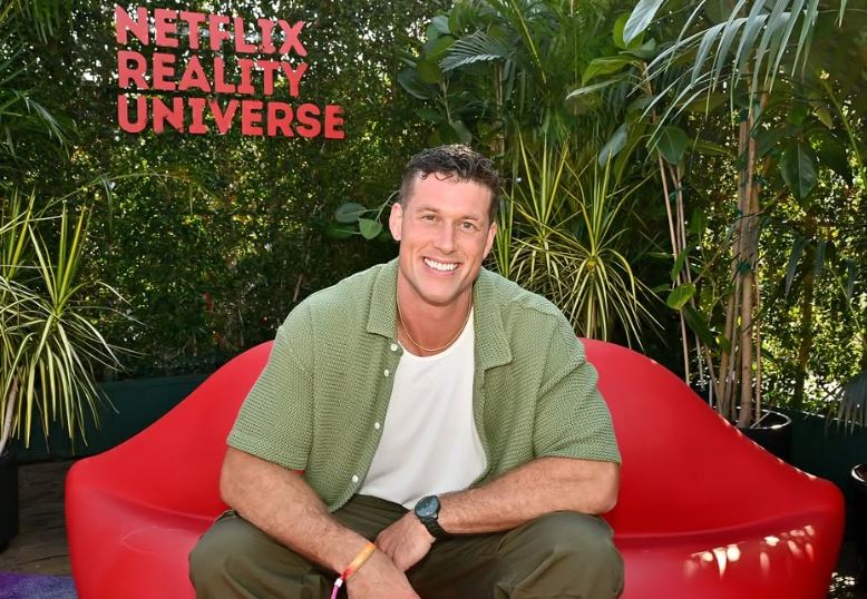 Who Is Clayton Echard? From NFL Walk‑On to Bachelor Drama—and a Reality Comeback Clayton Echard