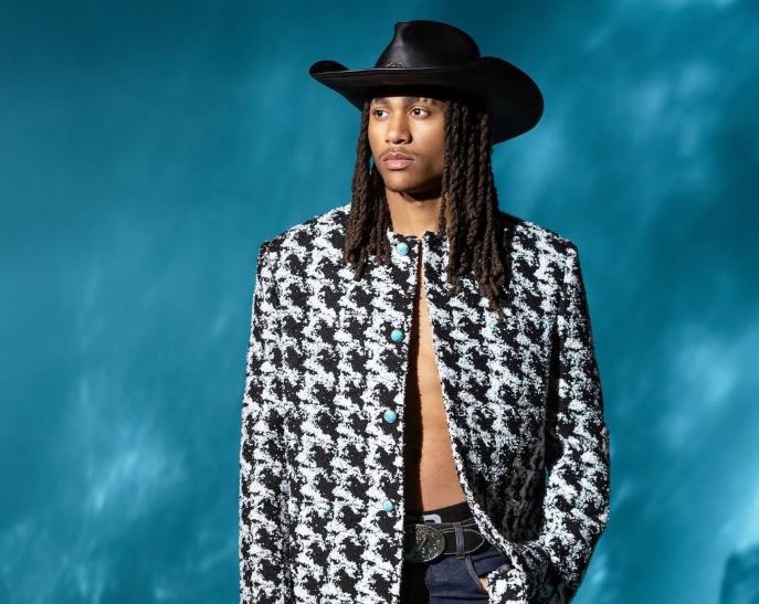 Who Is Taylor Williams? Cowboy Model, Vet Student & Love Island USA Season 7’s Heartland Original Islander Taylor Williams